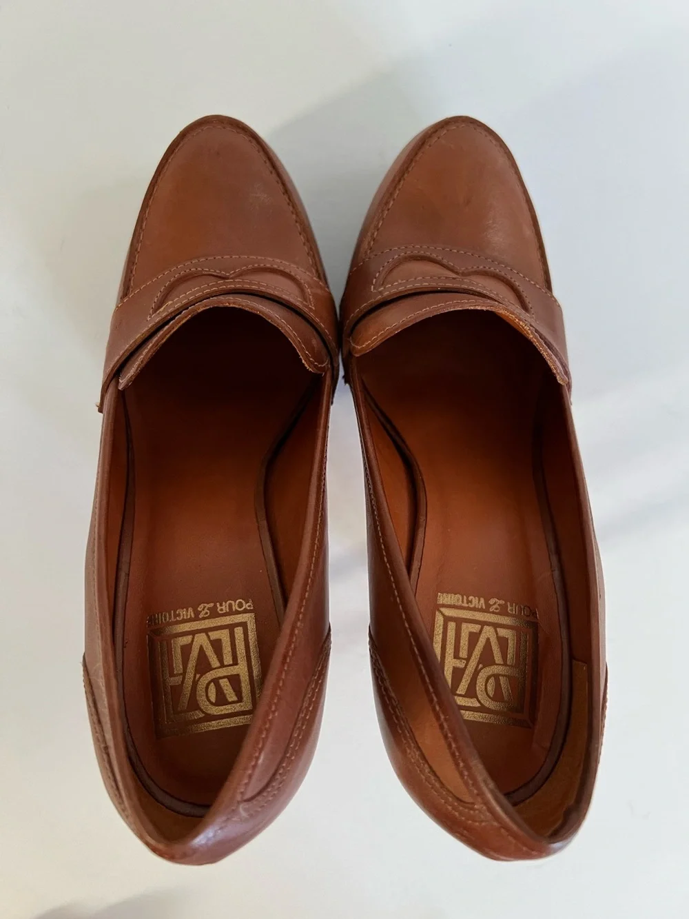 Pour La Victoire Platform Brown Leather Penny Loafer Pumps Size 7.5